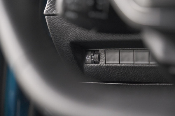 Peugeot e-2008 EV Allure 54 kWh | 11 KW Lader | Apple Carplay | Parkeersensoren