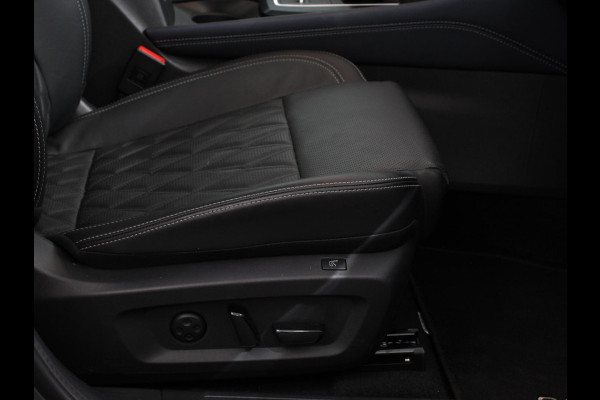 Nissan QASHQAI 1.3 MHEV Xtronic Tekna Plus Automaat Navigatie Apple Carplay/Android Auto Parkeersensoren 360 camera Adaptive cruise control Panoramadak Elektrische achterklep Elektrische bestuurderstoel Stoel-en stuurverwarming Ledverlichting Climate Control