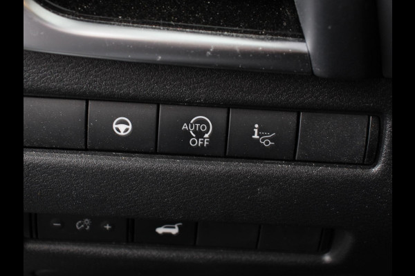Nissan QASHQAI 1.3 MHEV Xtronic Tekna Plus Automaat Navigatie Apple Carplay/Android Auto Parkeersensoren 360 camera Adaptive cruise control Panoramadak Elektrische achterklep Elektrische bestuurderstoel Stoel-en stuurverwarming Ledverlichting Climate Control