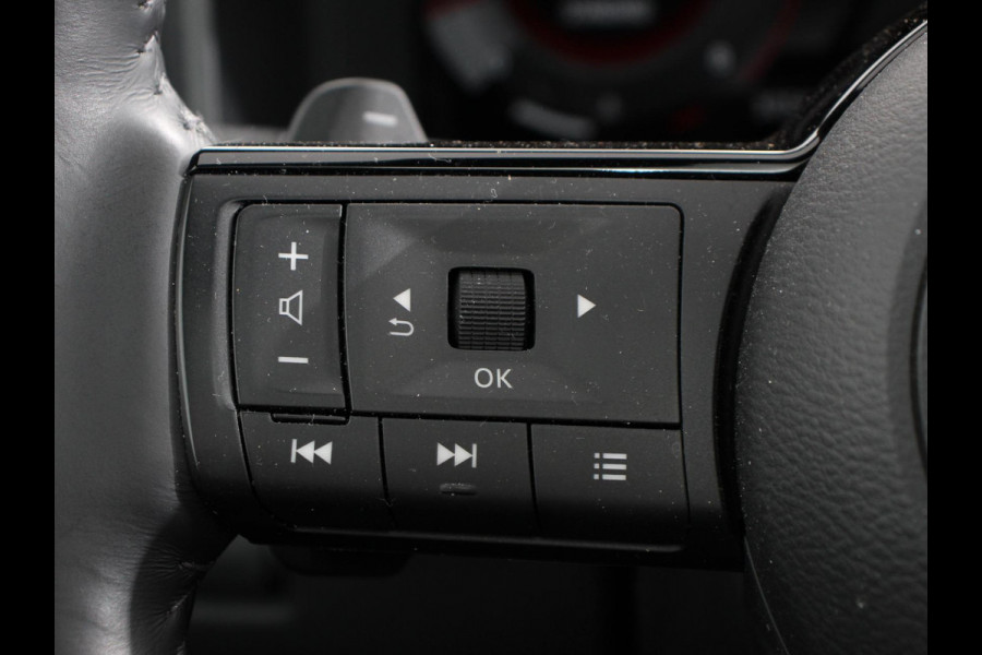 Nissan QASHQAI 1.3 MHEV Xtronic Tekna Plus Automaat Navigatie Apple Carplay/Android Auto Parkeersensoren 360 camera Adaptive cruise control Panoramadak Elektrische achterklep Elektrische bestuurderstoel Stoel-en stuurverwarming Ledverlichting Climate Control