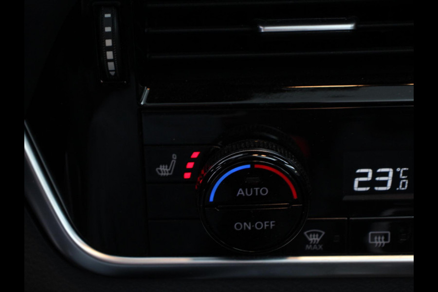 Nissan QASHQAI 1.3 MHEV Xtronic Tekna Plus Automaat Navigatie Apple Carplay/Android Auto Parkeersensoren 360 camera Adaptive cruise control Panoramadak Elektrische achterklep Elektrische bestuurderstoel Stoel-en stuurverwarming Ledverlichting Climate Control