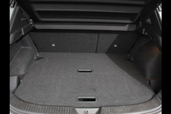 Nissan QASHQAI 1.3 MHEV Xtronic Tekna Plus Automaat Navigatie Apple Carplay/Android Auto Parkeersensoren 360 camera Adaptive cruise control Panoramadak Elektrische achterklep Elektrische bestuurderstoel Stoel-en stuurverwarming Ledverlichting Climate Control