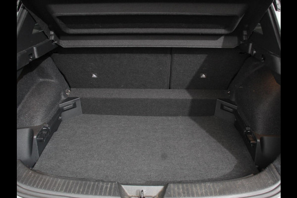 Nissan QASHQAI 1.3 MHEV Xtronic Tekna Plus Automaat Navigatie Apple Carplay/Android Auto Parkeersensoren 360 camera Adaptive cruise control Panoramadak Elektrische achterklep Elektrische bestuurderstoel Stoel-en stuurverwarming Ledverlichting Climate Control