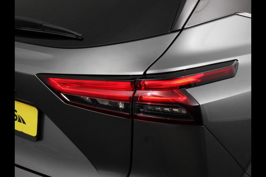 Nissan QASHQAI 1.3 MHEV Xtronic Tekna Plus Automaat Navigatie Apple Carplay/Android Auto Parkeersensoren 360 camera Adaptive cruise control Panoramadak Elektrische achterklep Elektrische bestuurderstoel Stoel-en stuurverwarming Ledverlichting Climate Control