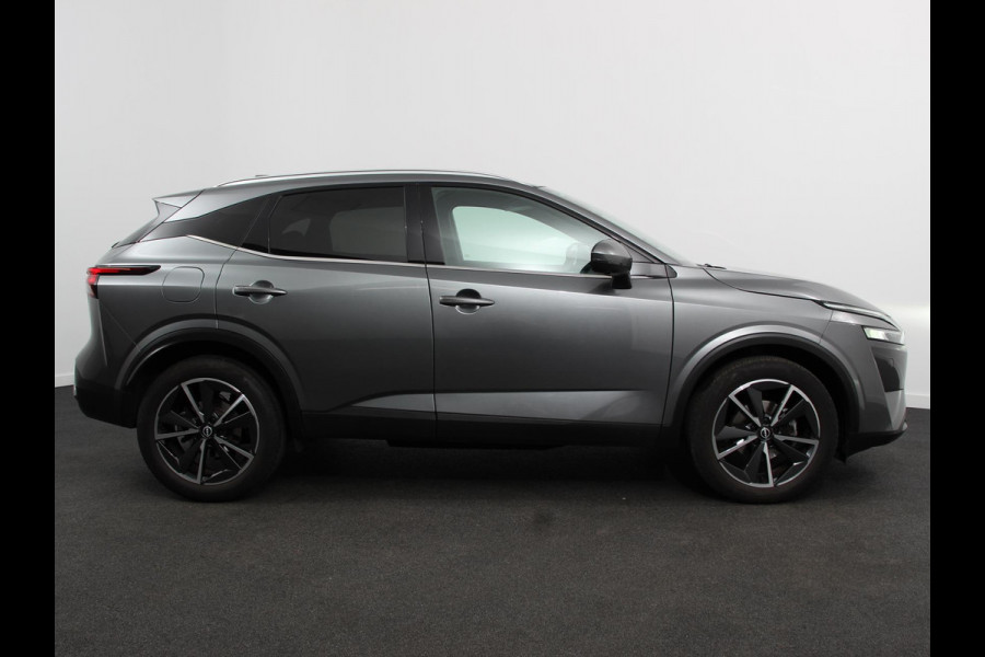 Nissan QASHQAI 1.3 MHEV Xtronic Tekna Plus Automaat Navigatie Apple Carplay/Android Auto Parkeersensoren 360 camera Adaptive cruise control Panoramadak Elektrische achterklep Elektrische bestuurderstoel Stoel-en stuurverwarming Ledverlichting Climate Control