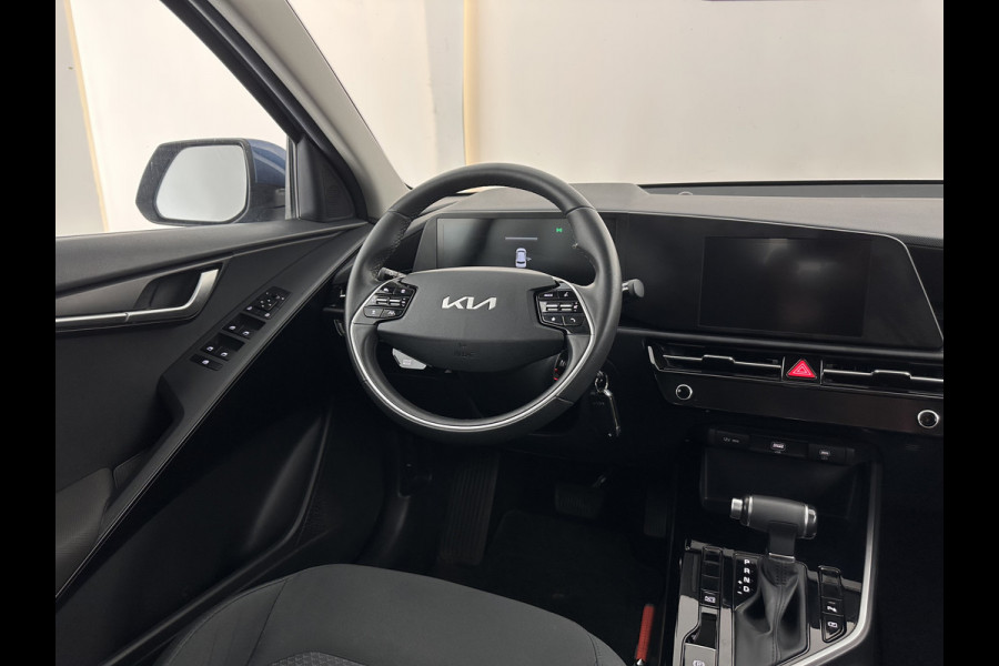 Kia Niro 1.6 GDi Hybrid ComfortLine (INCL.BTW) Aut. *ADAPTIVE-CRUISE | DIGI-COCKPIT | CARPLAY | CAMERA | COMFORTSEATS | DAB | ECC | PDC | CRUISE | 16''ALU | TOWBAR*