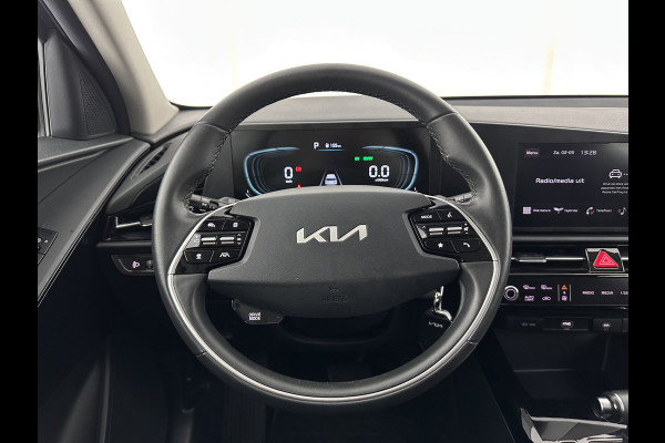 Kia Niro 1.6 GDi Hybrid ComfortLine (INCL.BTW) Aut. *ADAPTIVE-CRUISE | DIGI-COCKPIT | CARPLAY | CAMERA | COMFORTSEATS | DAB | ECC | PDC | CRUISE | 16''ALU | TOWBAR*