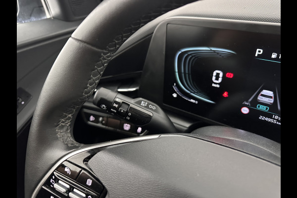 Kia Niro 1.6 GDi Hybrid ComfortLine (INCL.BTW) Aut. *ADAPTIVE-CRUISE | DIGI-COCKPIT | CARPLAY | CAMERA | COMFORTSEATS | DAB | ECC | PDC | CRUISE | 16''ALU | TOWBAR*