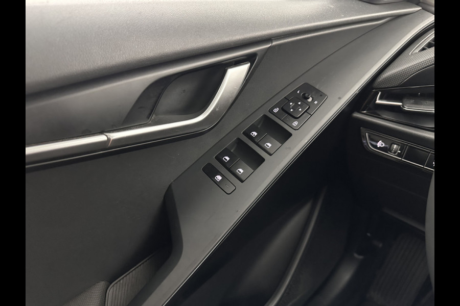 Kia Niro 1.6 GDi Hybrid ComfortLine (INCL.BTW) Aut. *ADAPTIVE-CRUISE | DIGI-COCKPIT | CARPLAY | CAMERA | COMFORTSEATS | DAB | ECC | PDC | CRUISE | 16''ALU | TOWBAR*