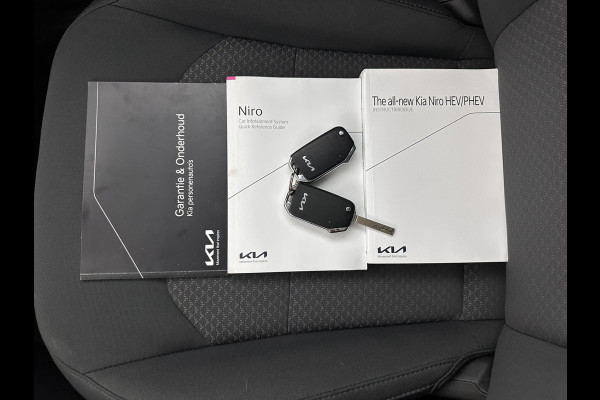 Kia Niro 1.6 GDi Hybrid ComfortLine (INCL.BTW) Aut. *ADAPTIVE-CRUISE | DIGI-COCKPIT | CARPLAY | CAMERA | COMFORTSEATS | DAB | ECC | PDC | CRUISE | 16''ALU | TOWBAR*
