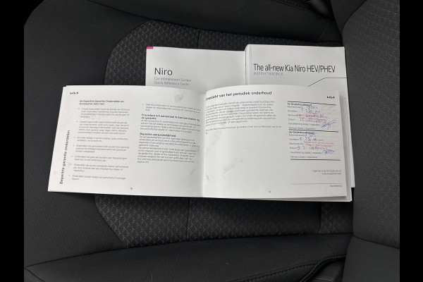 Kia Niro 1.6 GDi Hybrid ComfortLine (INCL.BTW) Aut. *ADAPTIVE-CRUISE | DIGI-COCKPIT | CARPLAY | CAMERA | COMFORTSEATS | DAB | ECC | PDC | CRUISE | 16''ALU | TOWBAR*