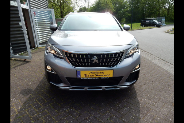 Peugeot 3008 1.2 PureTech ALLURE*LEDER*PANODAK*NAVI*CAMERA*