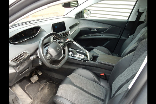 Peugeot 3008 1.2 PureTech ALLURE*LEDER*PANODAK*NAVI*CAMERA*