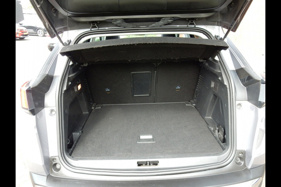 Peugeot 3008 1.2 PureTech ALLURE*LEDER*PANODAK*NAVI*CAMERA*