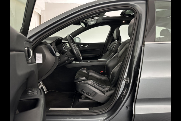 Volvo XC60 2.0 T8 Twin Engine AWD R-Design (INCL.BTW) *PANO | LEATHER-MICROFIBRE | FULL-LED | KEYLESS | AIR-SUSPENSION | HEATED-SPORTSEATS | DIGI-COCKPIT | CAMERA | NAVI-FULLMAP | ECC | PDC | CRUISE | 21''ALU | TOWBAR*