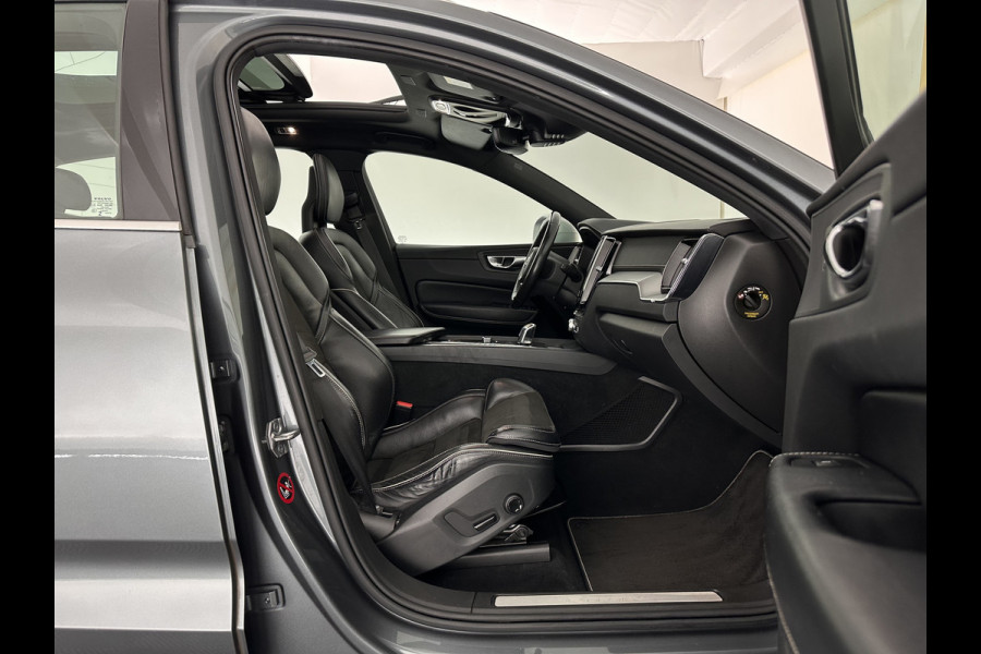 Volvo XC60 2.0 T8 Twin Engine AWD R-Design (INCL.BTW) *PANO | LEATHER-MICROFIBRE | FULL-LED | KEYLESS | AIR-SUSPENSION | HEATED-SPORTSEATS | DIGI-COCKPIT | CAMERA | NAVI-FULLMAP | ECC | PDC | CRUISE | 21''ALU | TOWBAR*