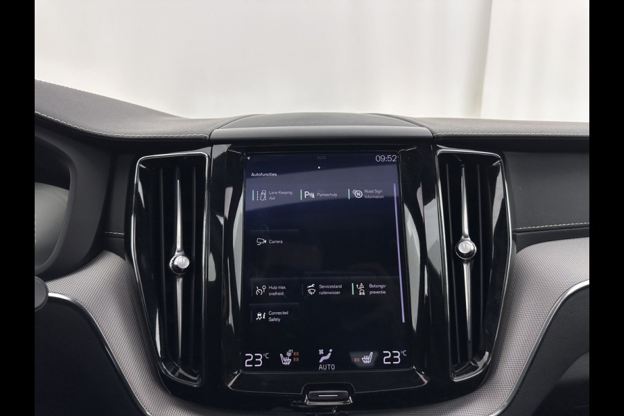 Volvo XC60 2.0 T8 Twin Engine AWD R-Design (INCL.BTW) *PANO | LEATHER-MICROFIBRE | FULL-LED | KEYLESS | AIR-SUSPENSION | HEATED-SPORTSEATS | DIGI-COCKPIT | CAMERA | NAVI-FULLMAP | ECC | PDC | CRUISE | 21''ALU | TOWBAR*