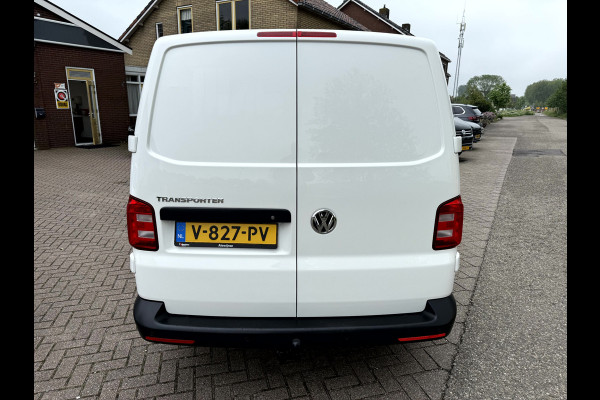 Volkswagen Transporter 2.0 TDI Execuitve Pakket Trekhaak, App Connect, 3-Persoons