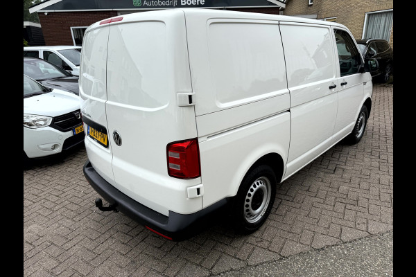 Volkswagen Transporter 2.0 TDI Execuitve Pakket Trekhaak, App Connect, 3-Persoons