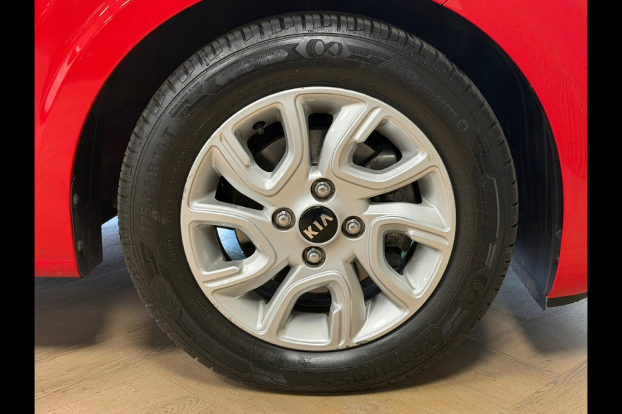 Kia Picanto 1.2 CVVT DynamicPlusLine AUT. CAMERA PARKEERSENSOREN ACHTER CRUISE CONTROL AIRCO STUURVERWARMING STOELVERWARMING NAVI