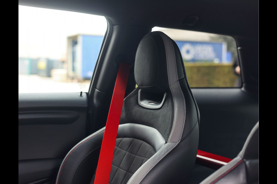 MINI Mini John Cooper Works GP | 1/3000 - Stoelverwarming - Carplay