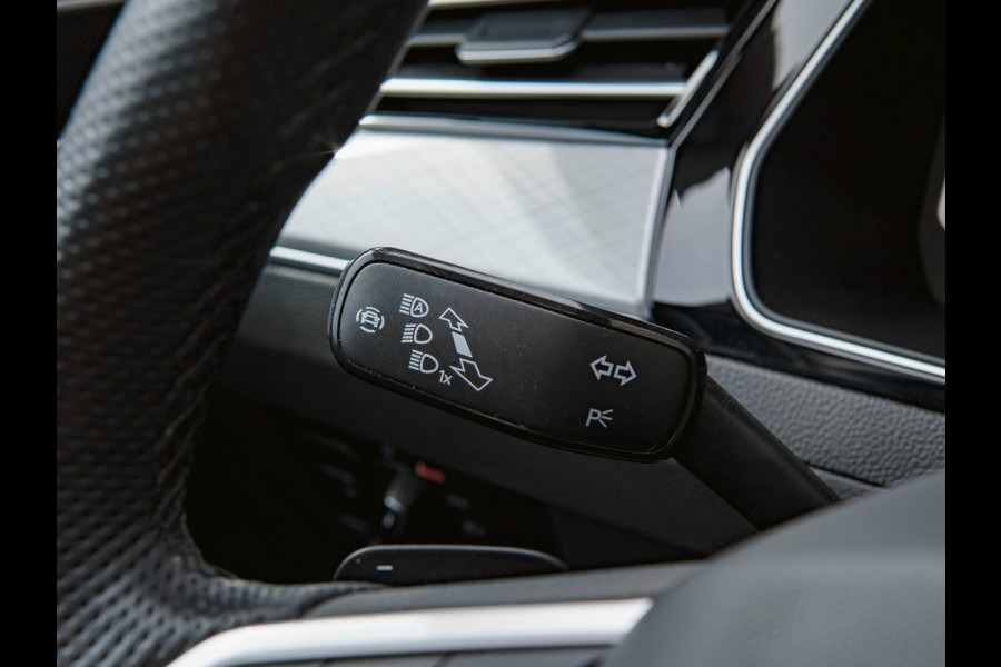 Volkswagen Passat Variant 1.4 TSI PHEV GTE Business Pano|Trekhaak|Camera|ACC|Stoelverwarming|Ergocomfort|Massage