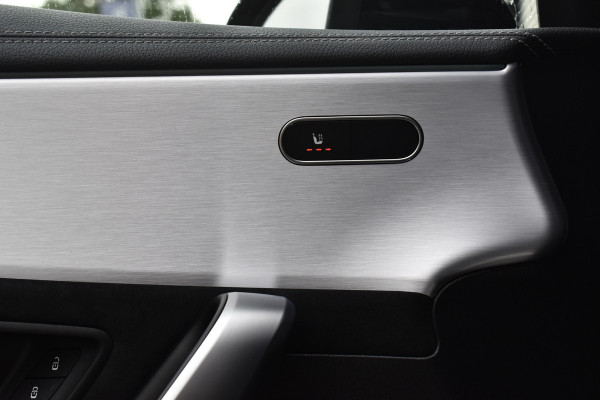 Mercedes-Benz A-Klasse 250 e AMG Line | Sfeerverlichting | Stoelverwarming | 18'' Wielen | CarPlay | Navigatie |