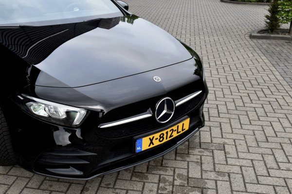 Mercedes-Benz A-Klasse 250 e AMG Line | Sfeerverlichting | Stoelverwarming | 18'' Wielen | CarPlay | Navigatie |
