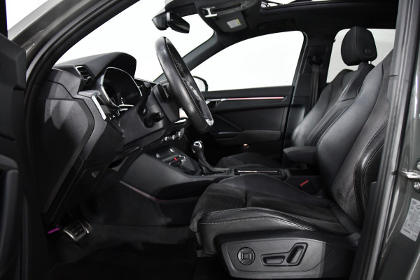Audi Q3 45 TFSI quattro 3x S Line edition one, Pano, B&O