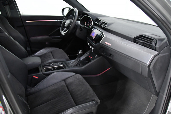 Audi Q3 45 TFSI quattro 3x S Line edition one, Pano, B&O