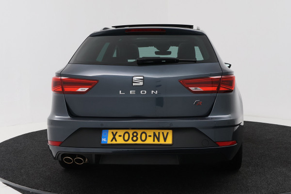 Seat Leon ST 1.5 TSI FR Business Intense (PANORAMADAK, CAMERA, STOELVERWARMING, CARPLAY, CRUISE CONTROL ADAPTIEF, SENSOREN)