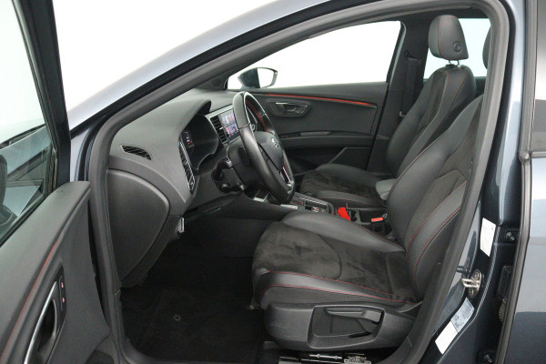 Seat Leon ST 1.5 TSI FR Business Intense (PANORAMADAK, CAMERA, STOELVERWARMING, CARPLAY, CRUISE CONTROL ADAPTIEF, SENSOREN)