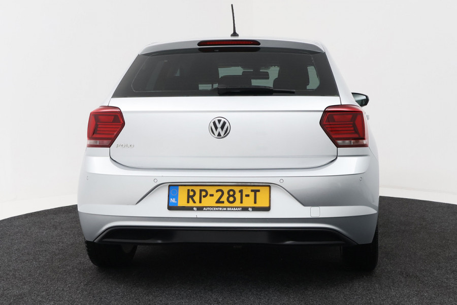 Volkswagen Polo 1.0 TSI Highline (PARKEERSENSOREN, CRUISE CONTROL ADAPTIEF, CARPLAY)