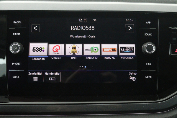 Volkswagen Polo 1.0 TSI Highline (PARKEERSENSOREN, CRUISE CONTROL ADAPTIEF, CARPLAY)