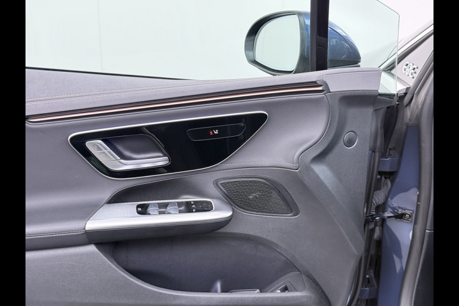 Mercedes-Benz EQE 300 Business Edition 98kWh Pano.schuifdak Warmtepomp Leder Camera Stoelverwarming Apple Carplay Android Auto Navi Ecc Pdc Elek.Stoelen Lmv 19" Led DAB Rijstrooksensor Accugarantie tot 28-3-2034/250.000km 1e Eigenaar Origineel Nederlandse Auto