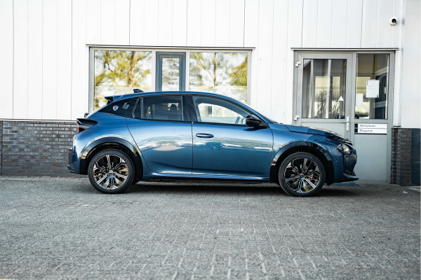 Lancia Ypsilon Edizione Cassina Limitata 51 kWh