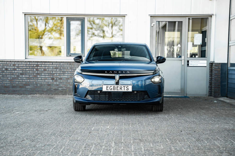 Lancia Ypsilon Edizione Cassina Limitata 51 kWh
