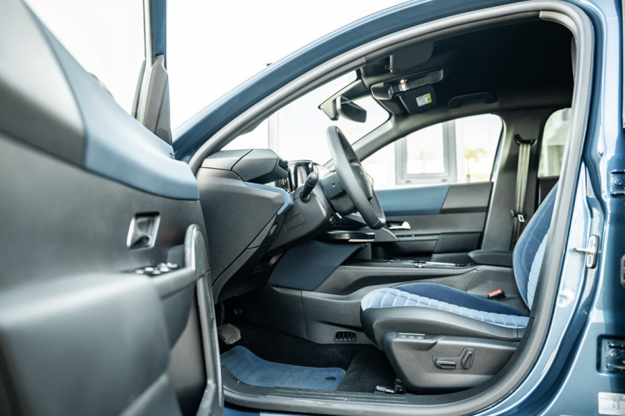 Lancia Ypsilon Edizione Cassina Limitata 51 kWh