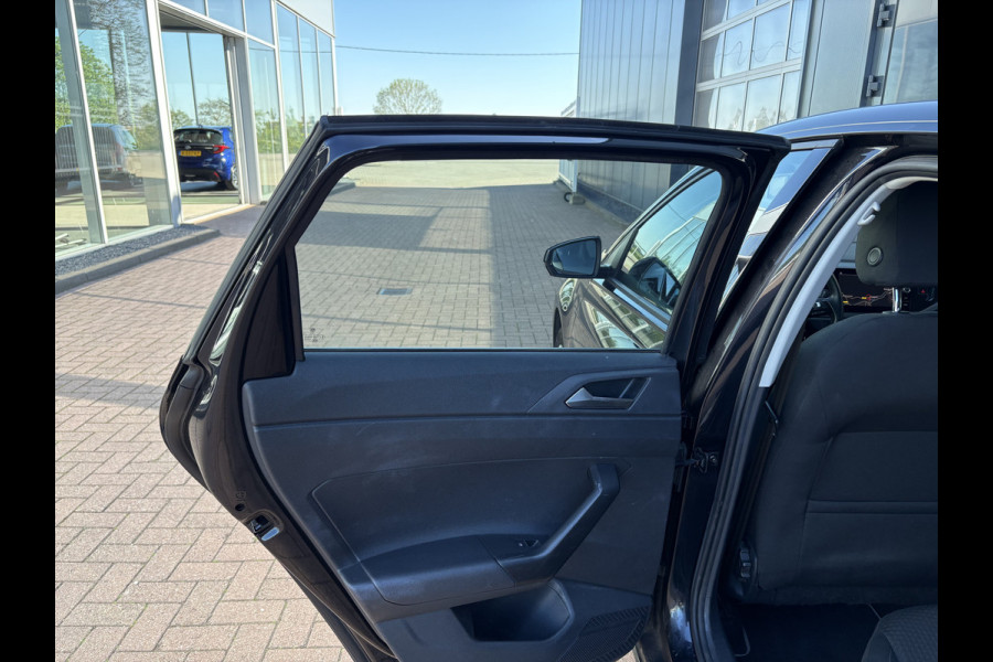 Volkswagen Polo 1.0 TSi 95pk Comfortline Executive 5-drs. NAVI/CARPLAY/DAB/ADAPT.CRUISE/PDC/AFN.TREKHAAK/1E EIGENAAR!