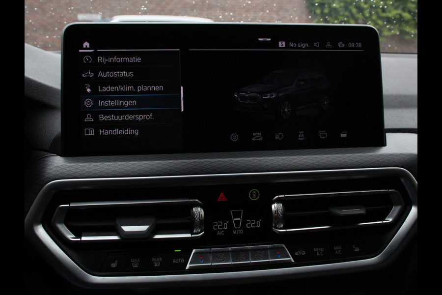 BMW X3 xDrive30e 292pk M-Sport Executive PHEV DEMO ! Camera Electrische achterklep Navigatie Apple Carplay/Android Auto Parkeer sensoren