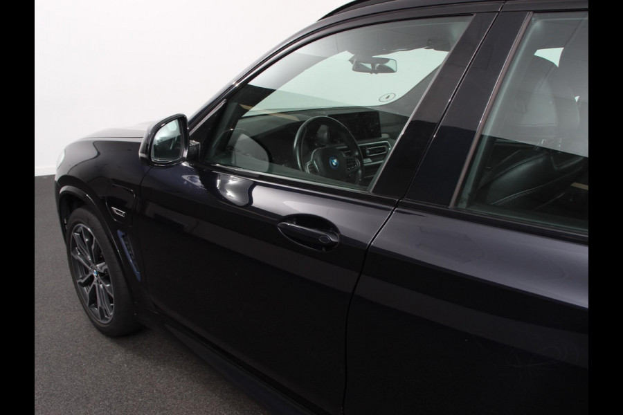 BMW X3 xDrive30e 292pk M-Sport Executive PHEV DEMO ! Camera Electrische achterklep Navigatie Apple Carplay/Android Auto Parkeer sensoren