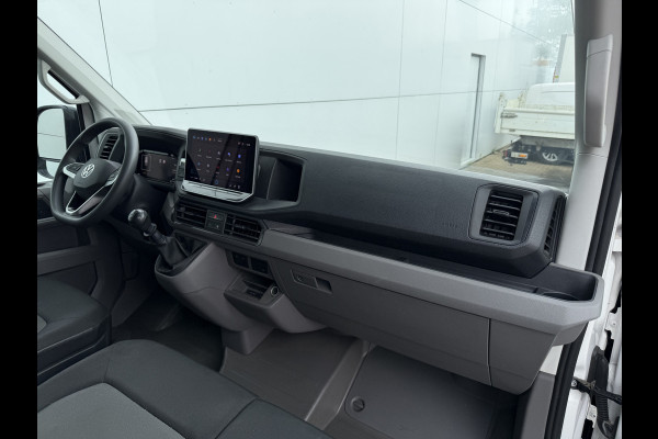 Volkswagen Crafter 2.0 TDI 140PK Nieuw Model! L3H3 Virtual Cockpit Climate Control Camera Parkeersensoren voor achter