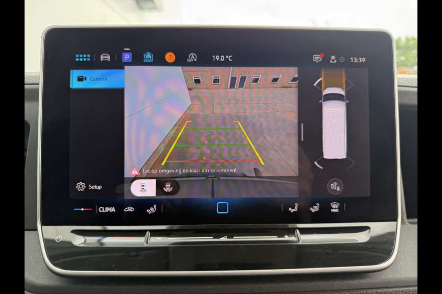 Volkswagen Crafter 2.0 TDI 140PK Nieuw Model! L3H3 Virtual Cockpit Climate Control Camera Parkeersensoren voor achter