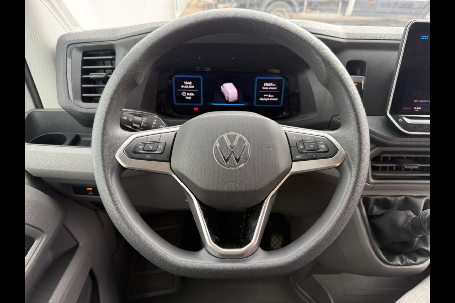 Volkswagen Crafter 2.0 TDI 140PK Nieuw Model! L3H3 Virtual Cockpit Climate Control Camera Parkeersensoren voor achter