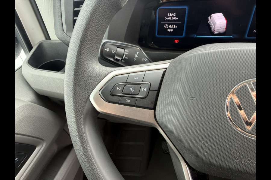 Volkswagen Crafter 2.0 TDI 140PK Nieuw Model! L3H3 Virtual Cockpit Climate Control Camera Parkeersensoren voor achter