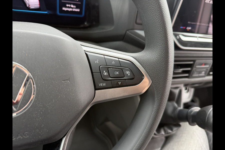 Volkswagen Crafter 2.0 TDI 140PK Nieuw Model! L3H3 Virtual Cockpit Climate Control Camera Parkeersensoren voor achter