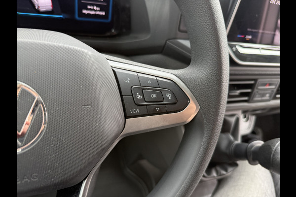 Volkswagen Crafter 2.0 TDI 140PK Nieuw Model! L3H3 Virtual Cockpit Climate Control Camera Parkeersensoren voor achter