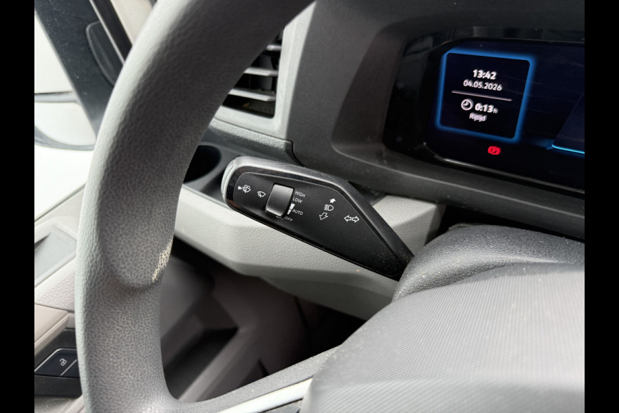 Volkswagen Crafter 2.0 TDI 140PK Nieuw Model! L3H3 Virtual Cockpit Climate Control Camera Parkeersensoren voor achter