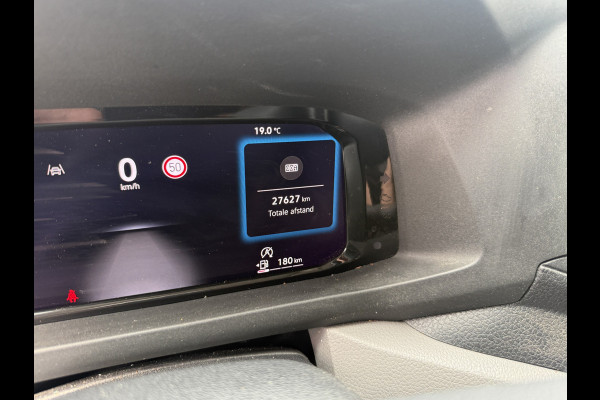 Volkswagen Crafter 2.0 TDI 140PK Nieuw Model! L3H3 Virtual Cockpit Climate Control Camera Parkeersensoren voor achter