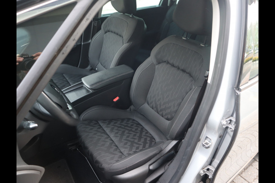 Renault Grand Scénic 1.3 TCe Intens 7p. Navi / Camera / Pdc / Elekramen / Handgesch  7 zitplaatsen